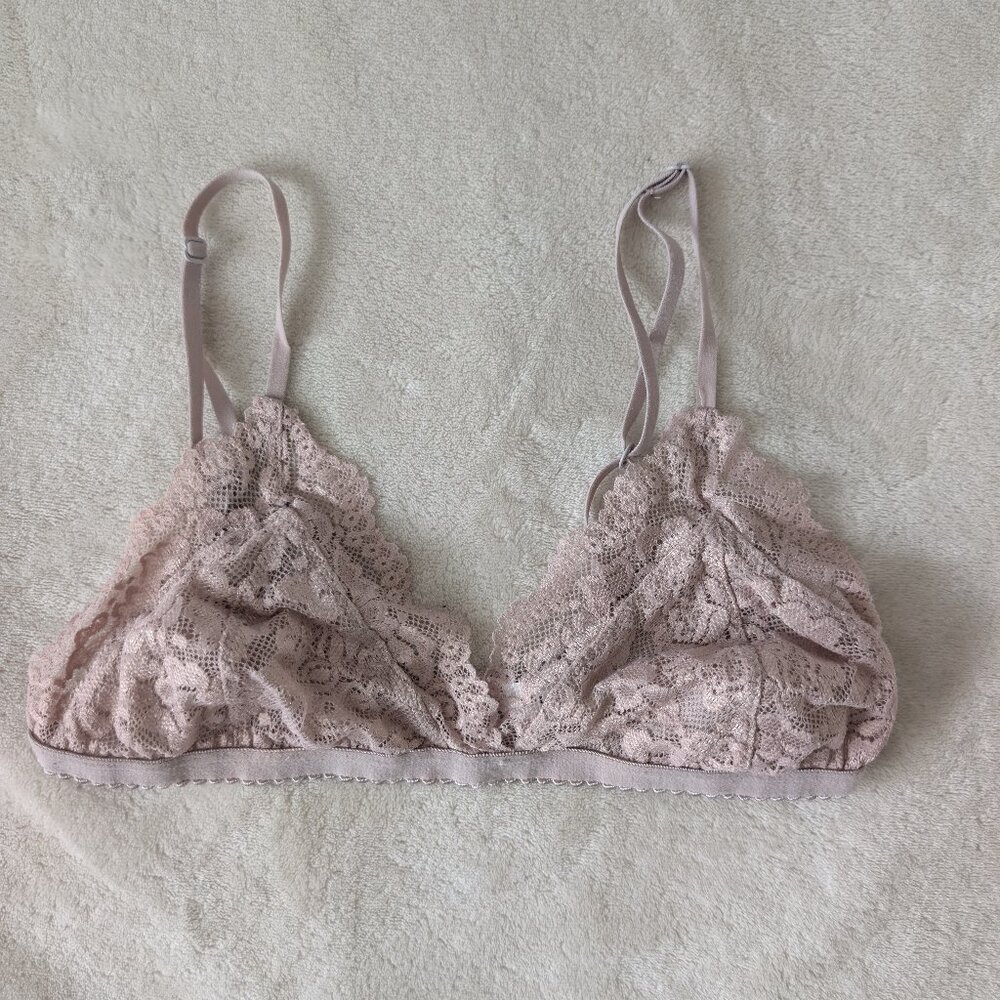 3/$30 Aritzia Talula Lace bralette